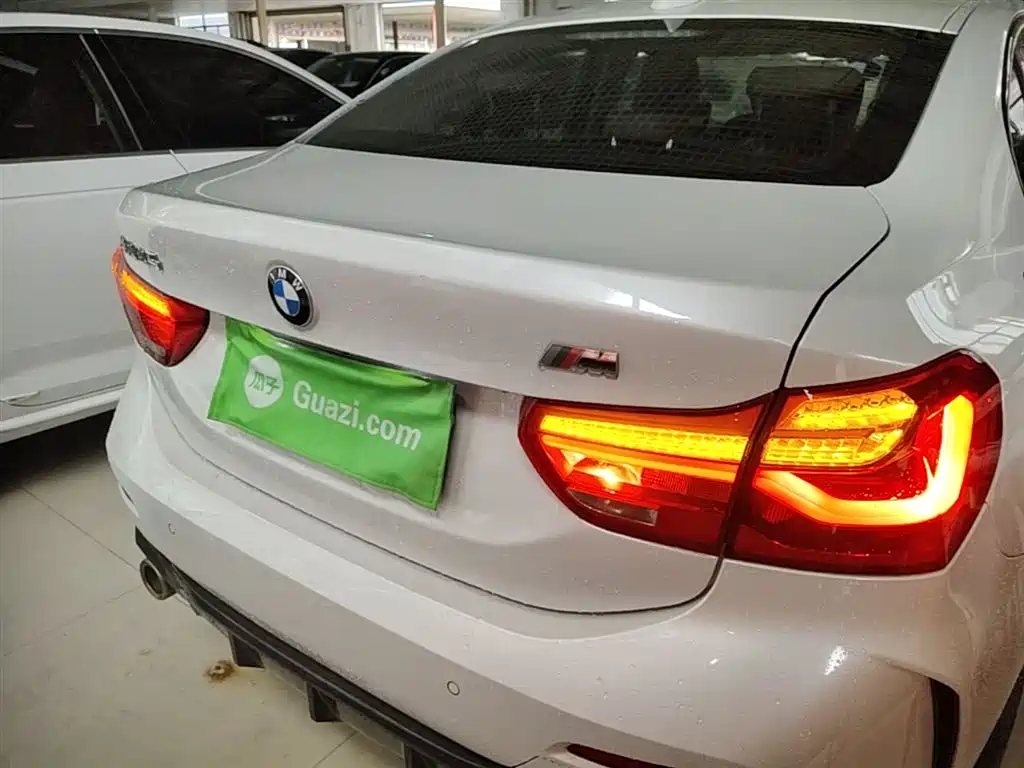 BMW 1 Series 2020 Model 120i M Sport Package фото 4