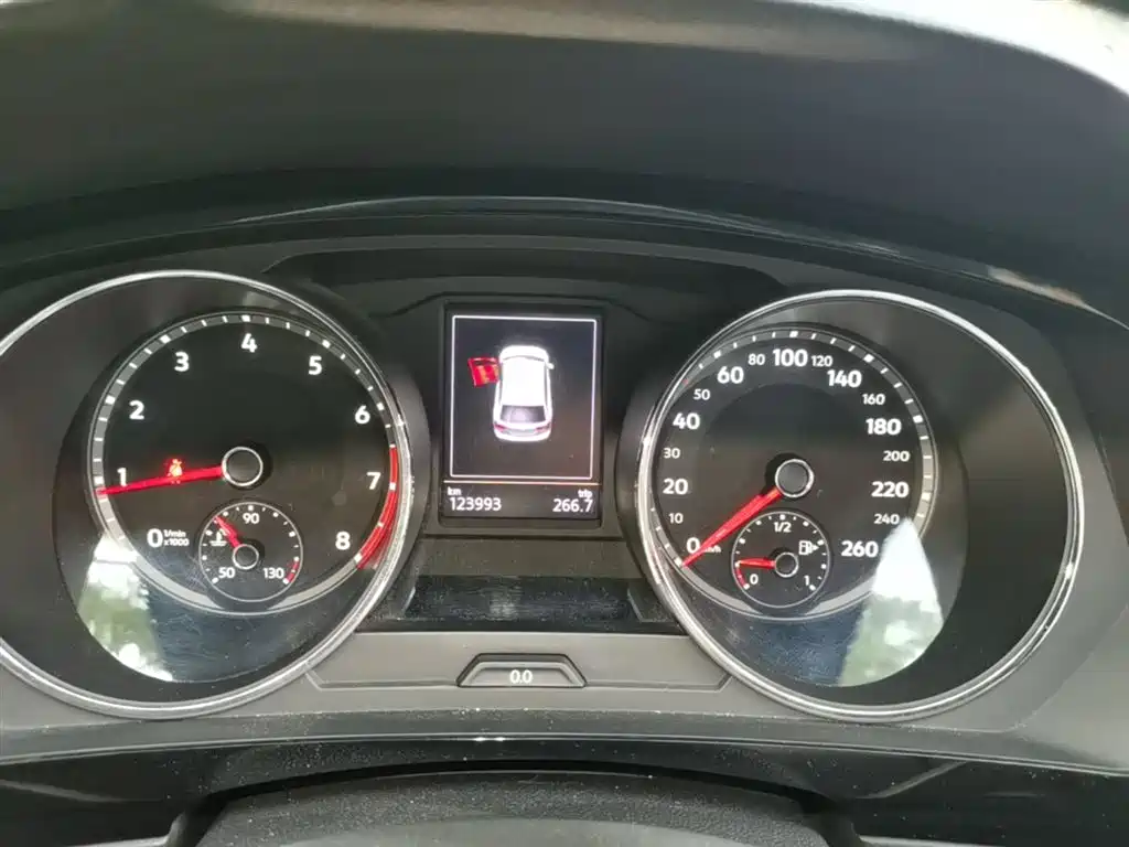 Volkswagen Tiguan L 2019 330TSI Automatic 2WD Panorama Comfort Edition China VI фото 12