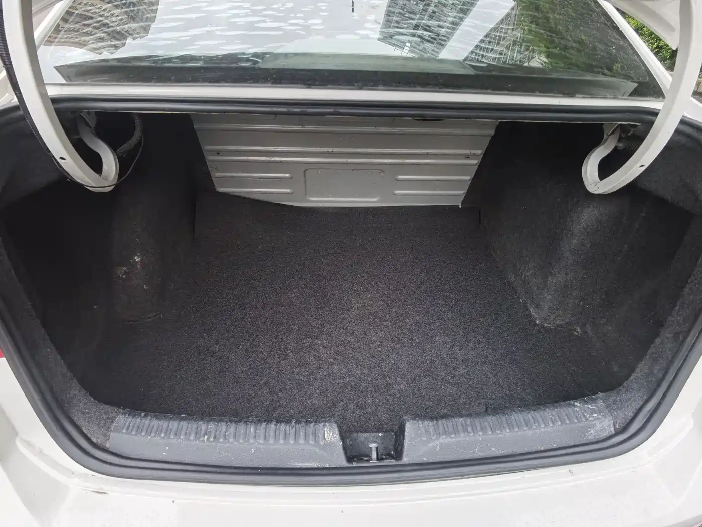 Volkswagen Santana 2016 1.6L Manual Comfort Edition фото 11