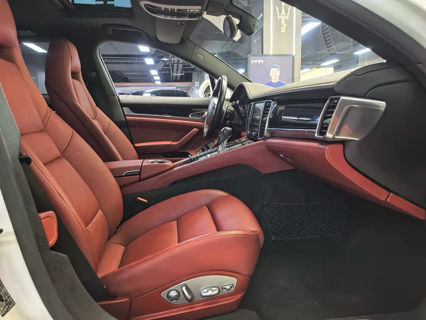 Porsche Panamera 2016 Panamera 4 Edition 3.0T фото 12