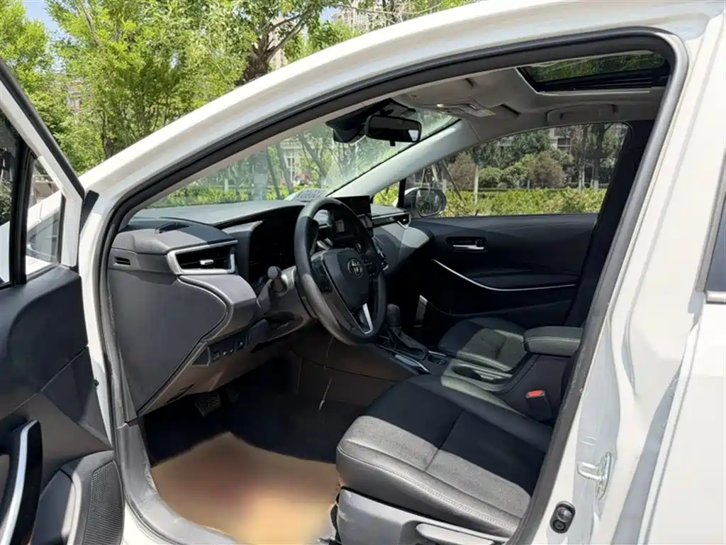 Toyota Corolla 2023 1.8L Smart Hybrid Dual Engine Elite Edition фото 10