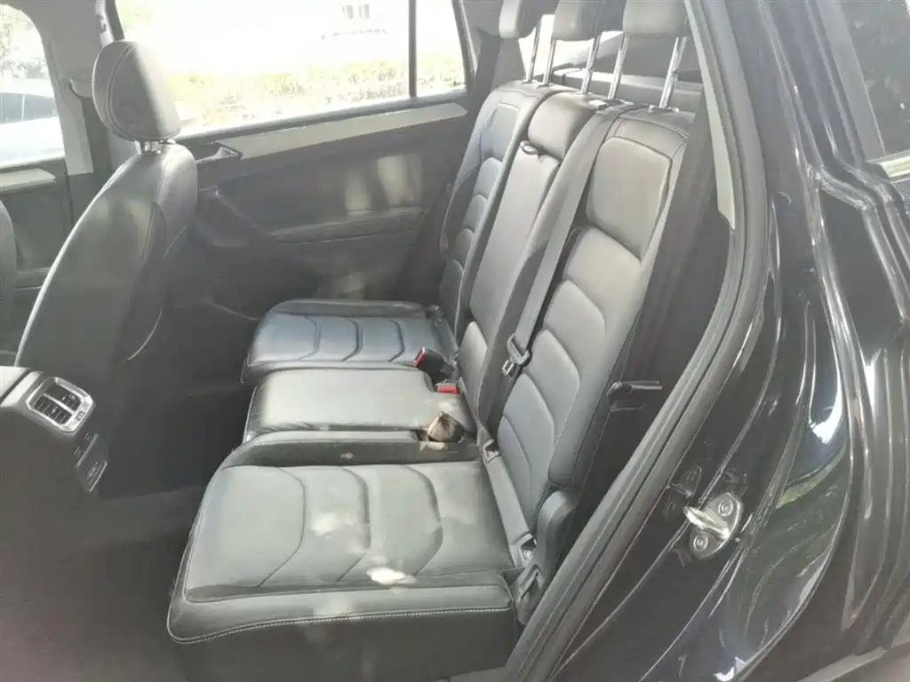 Volkswagen Tiguan L 2019 330TSI Automatic 2WD Panorama Comfort Edition China VI фото 17