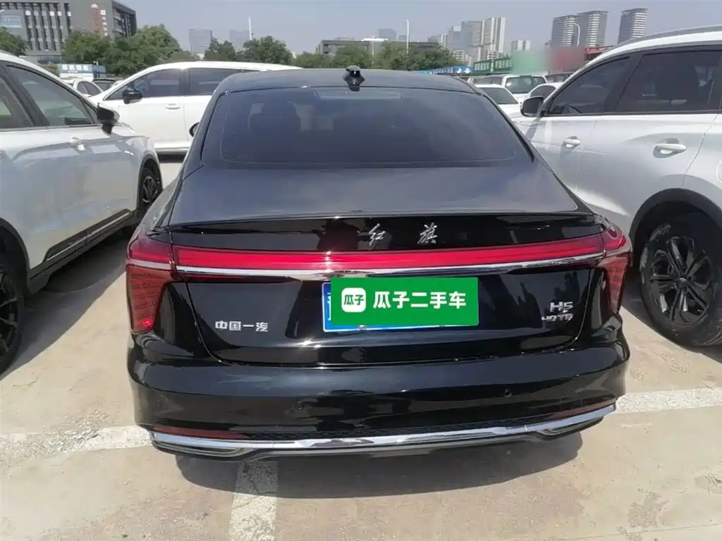 Hongqi H5 2023 2.0T Auto Smart Connect Flag Enjoy фото 6