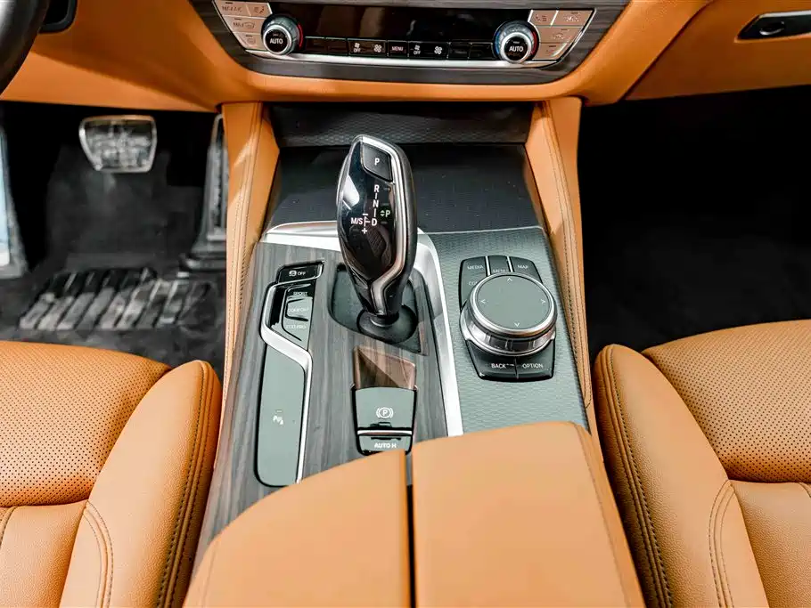 BMW 5 Series (Import) 2022 Facelift 525i M Sport Package фото 12