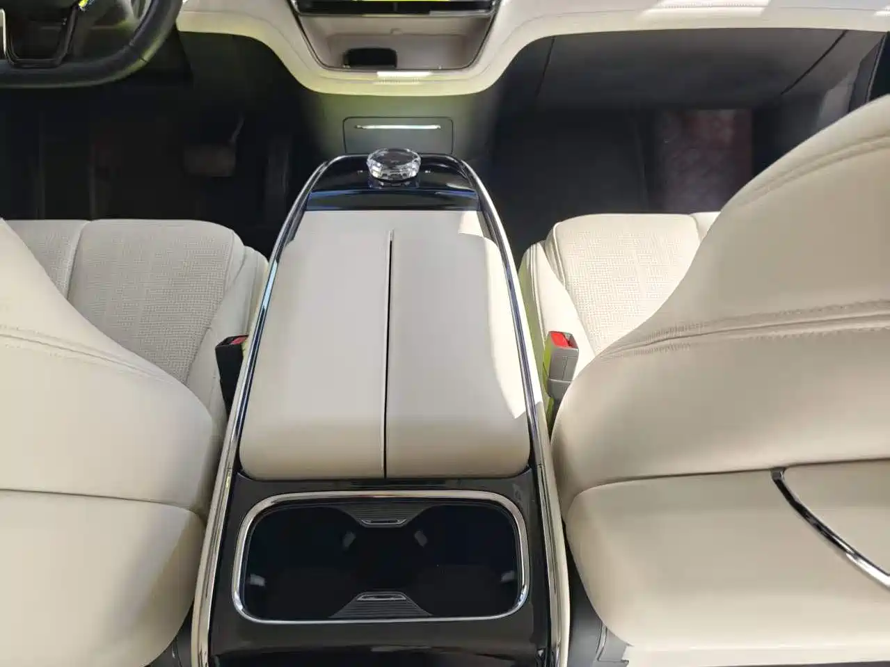 Geely Galaxy Yizhen L380 2025 Model 805km Flagship Edition AWD фото 10