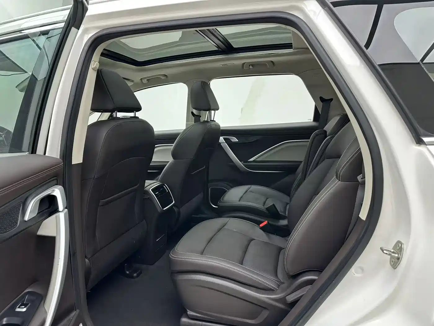 GEELY AUTOMOBILE JIAJIE