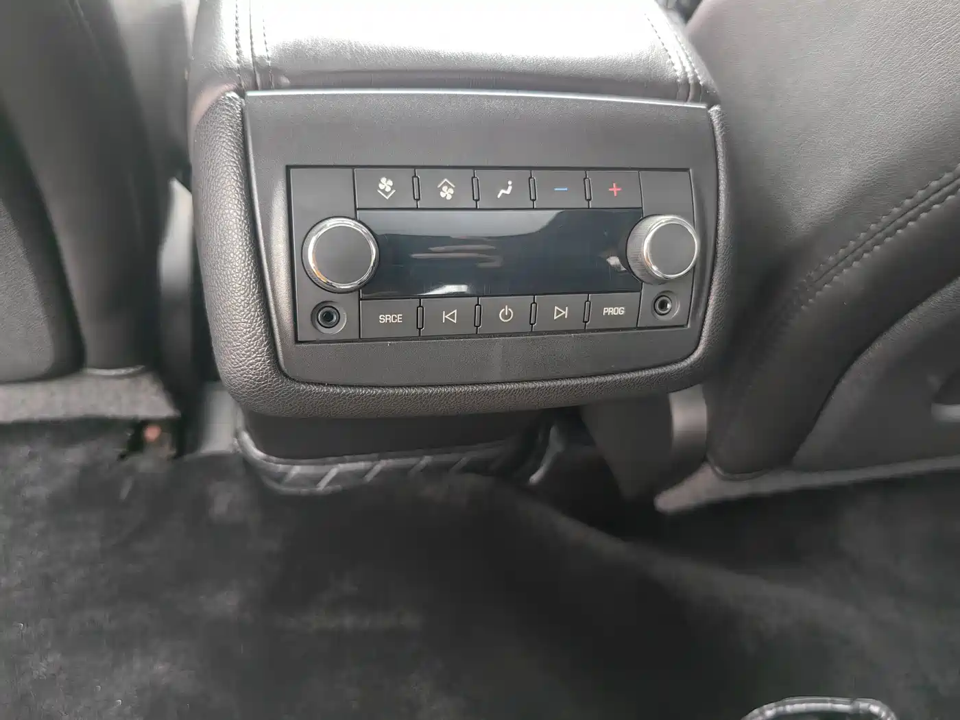 Buick Enclave 2010 3.6L Flagship Edition фото 26
