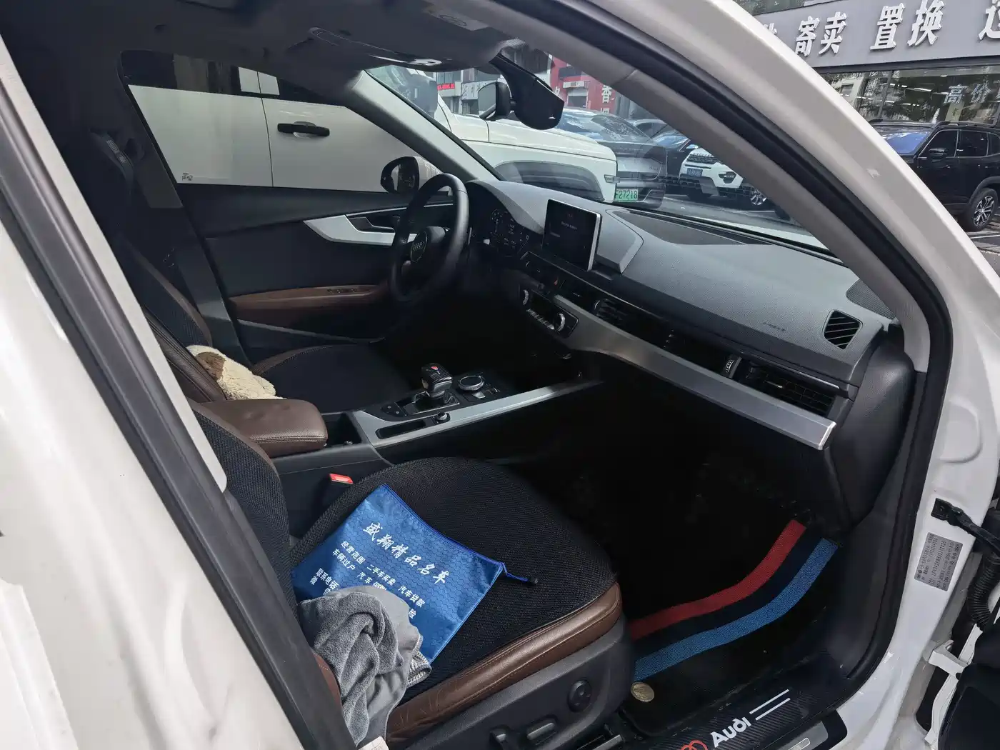 Audi A4L 2018 30th Anniversary 40 TFSI Fashion фото 8