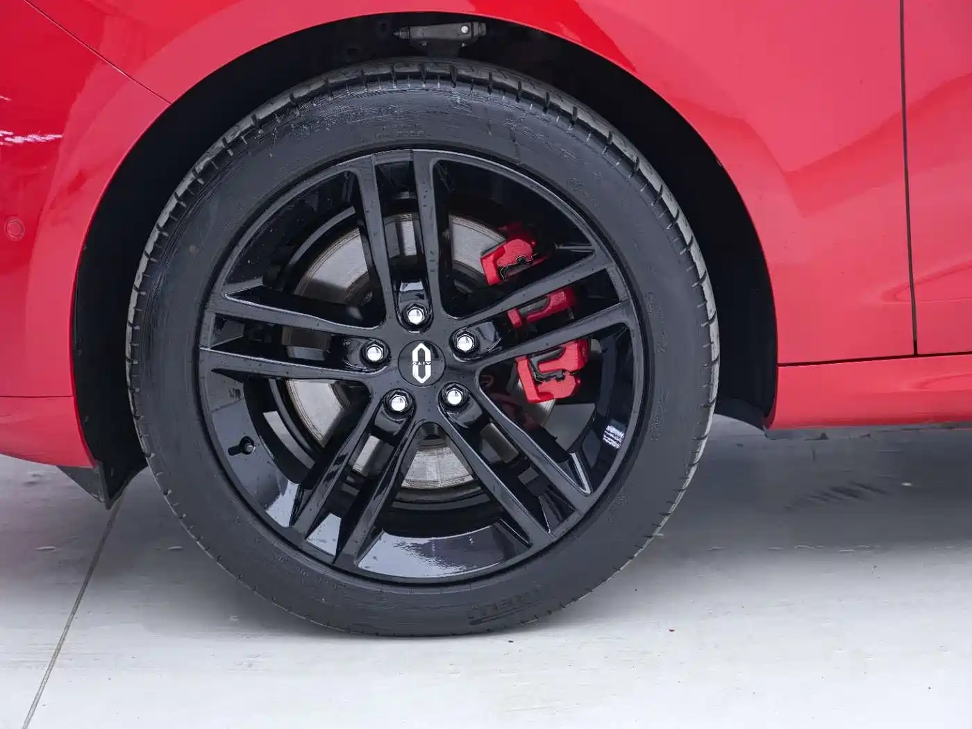 AITO Wenjie AITO M5 2025 Extended Range Ultra AWD фото 10