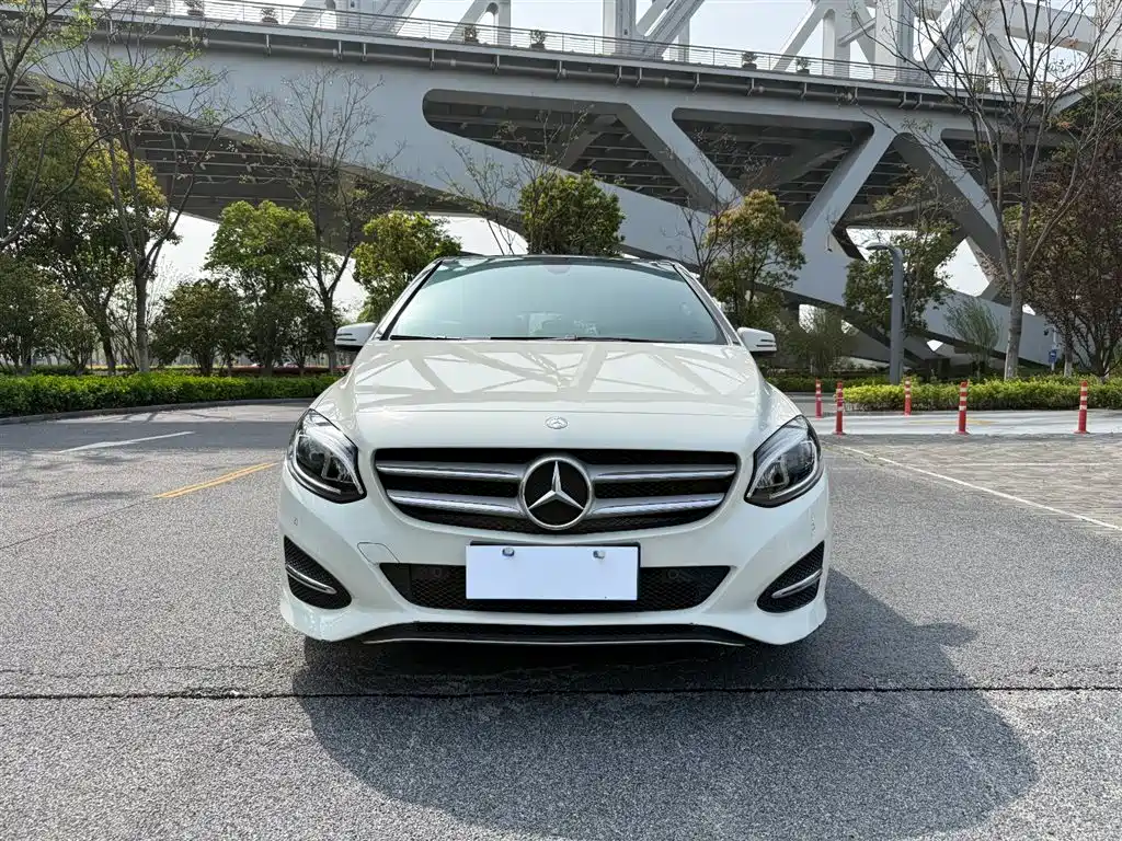 Mercedes-Benz B-Class 2017 B 200 Style фото 2