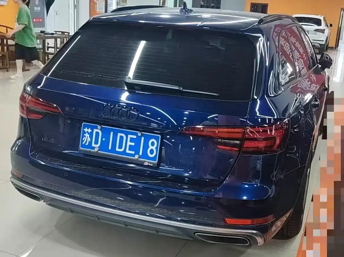 Audi A4 (Import) 2020 Avant Pioneer 40 TFSI Luxury Sport фото 8
