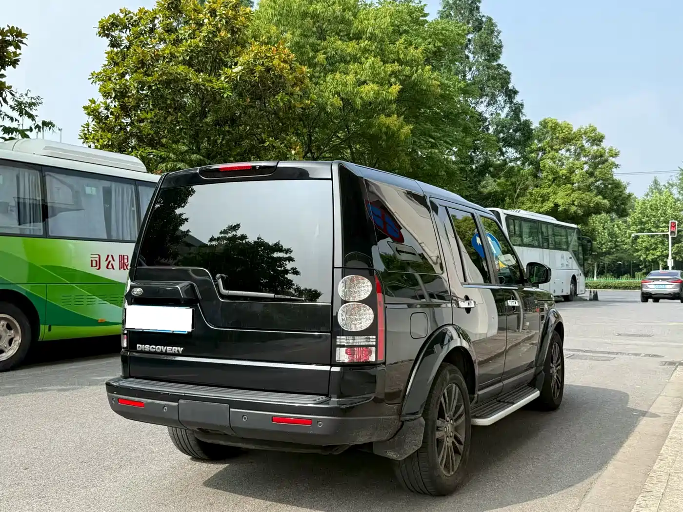 Land Rover Discovery 2016 3.0 SC Black Edition SE фото 2