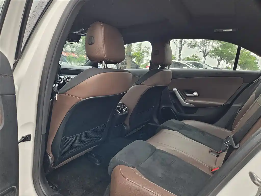 Mercedes-Benz A-Class 2020 Facelift A 200 L Sport Sedan Fashion фото 13