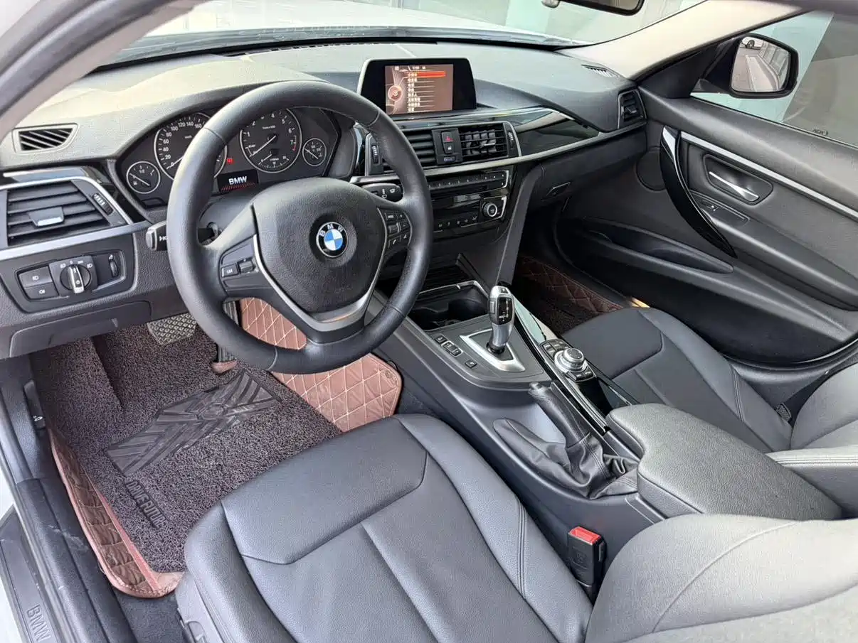 BMW 3 Series 2016 320Li Fashion Model фото 3