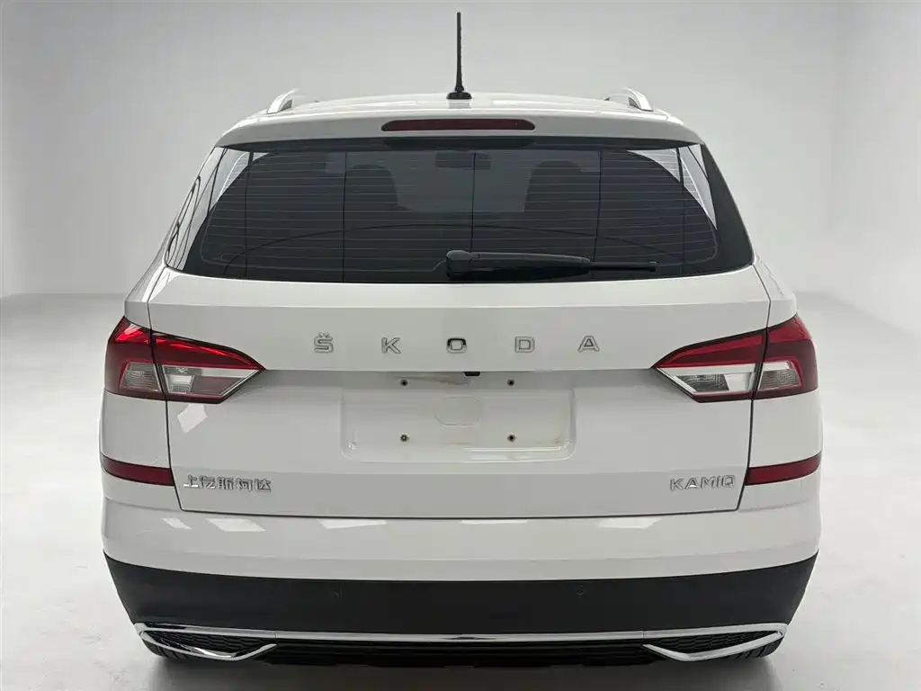 Škoda Kamiq 2021 1.5L Manual Comfort фото 11