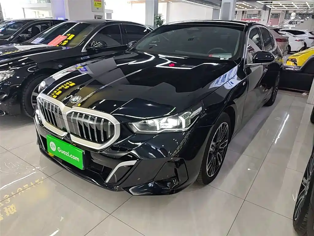 BMW 5 Series 2024 525Li M Sport Package фото 2