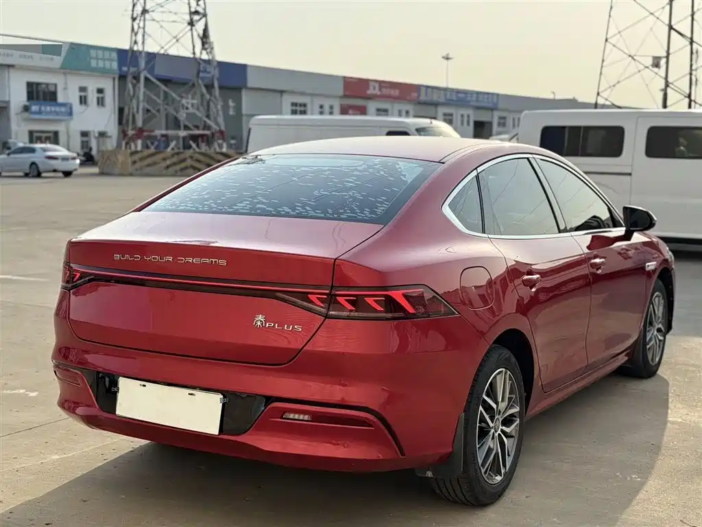 BYD Qin PLUS 2021 DM-i 120KM Flagship фото 6