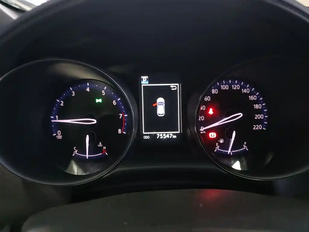 Toyota C-HR 2018 2.0L Leading Sunroof Edition V фото 12