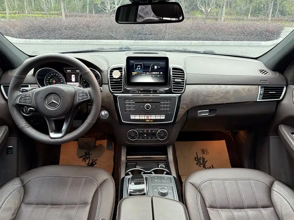 Mercedes-Benz GLE 2017 GLE 320 4MATIC Luxury фото 11
