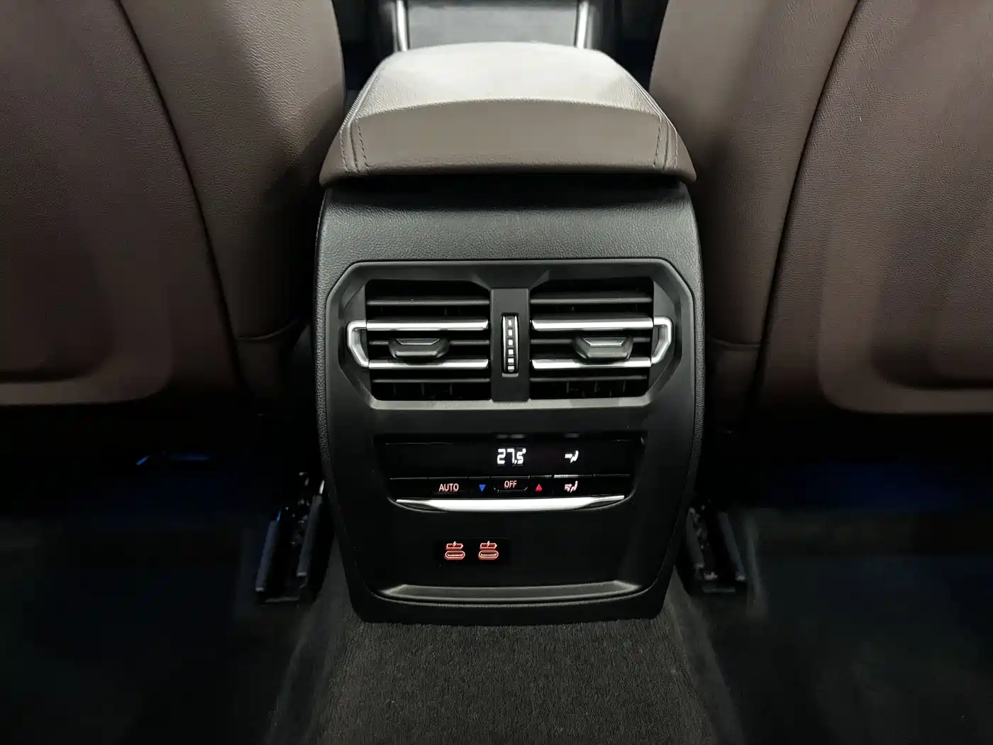 BMW 3 Series 2025 330Li Premium M Sport Night Edition фото 21