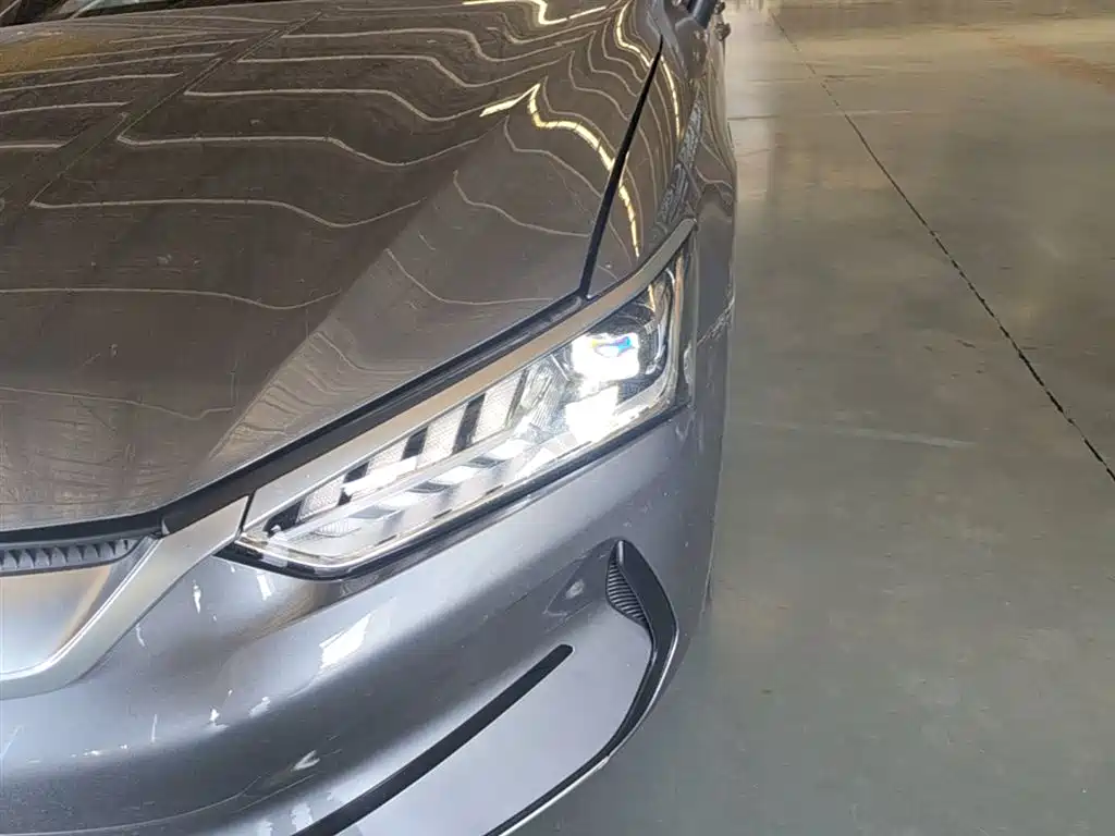 BYD Qin PLUS 2024 Glory Edition EV 420KM Leading фото 24