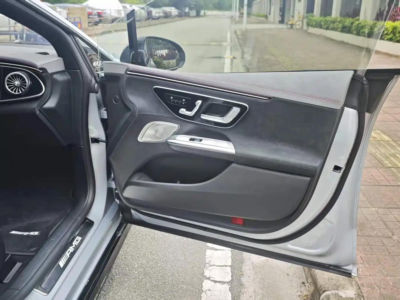 Mercedes-Benz EQE AMG 2023 AMG EQE 53 4MATIC+ фото 19