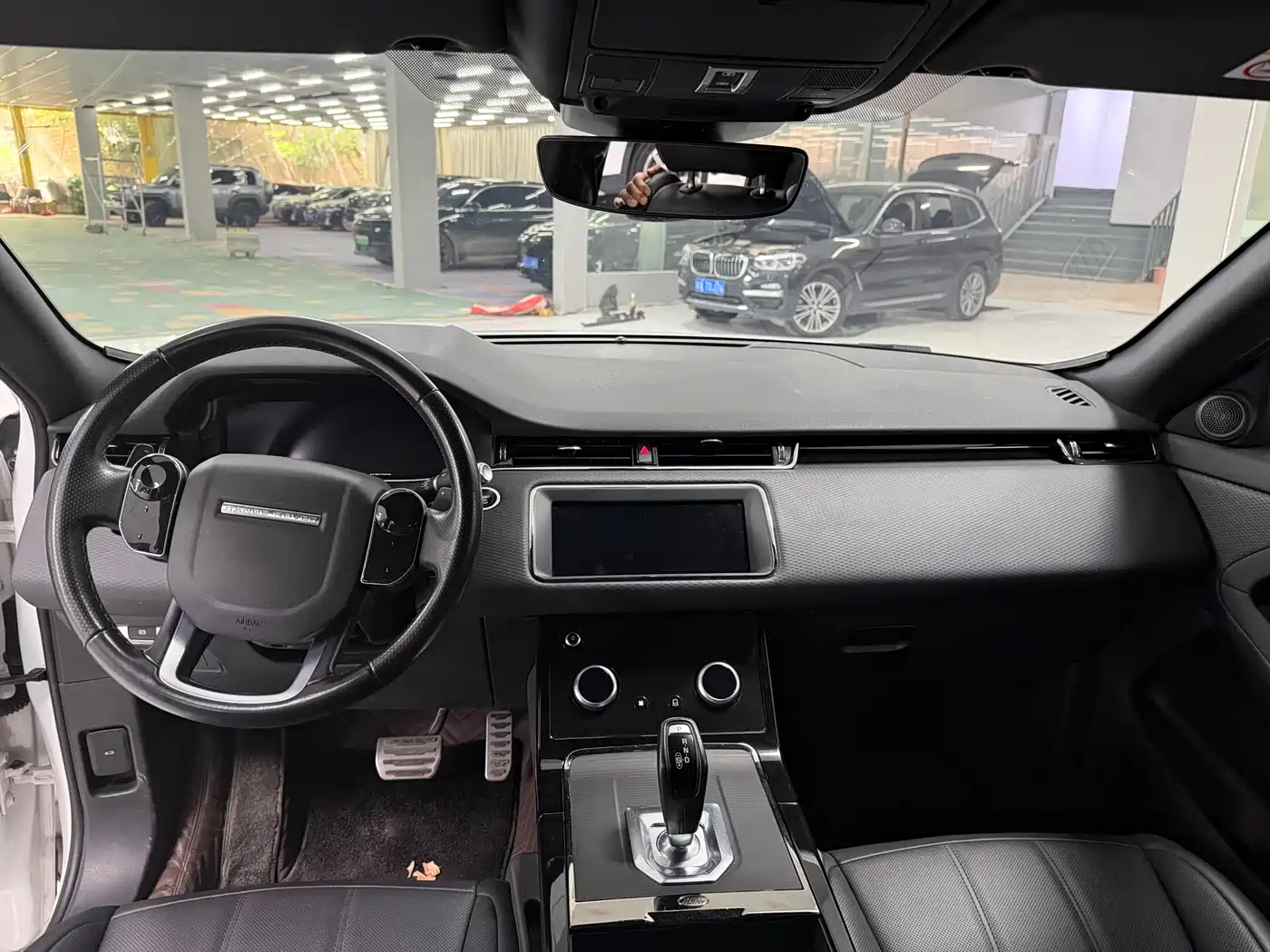 Land Rover Range Rover Evoque 2020 249PS R-DYNAMIC S Sport Edition фото 5