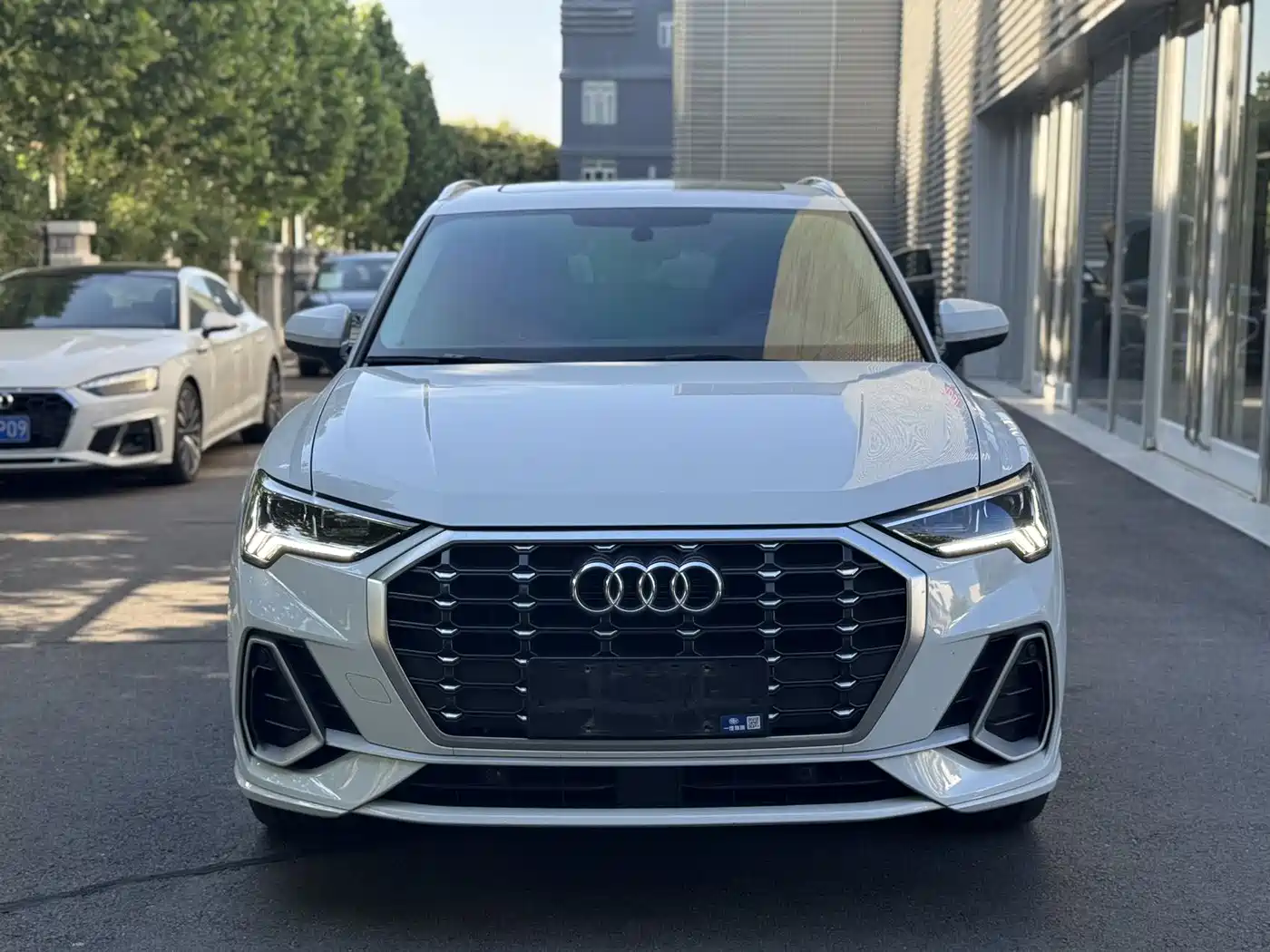 Audi Q3 2022 35 TFSI Fashion Dynamic фото 2