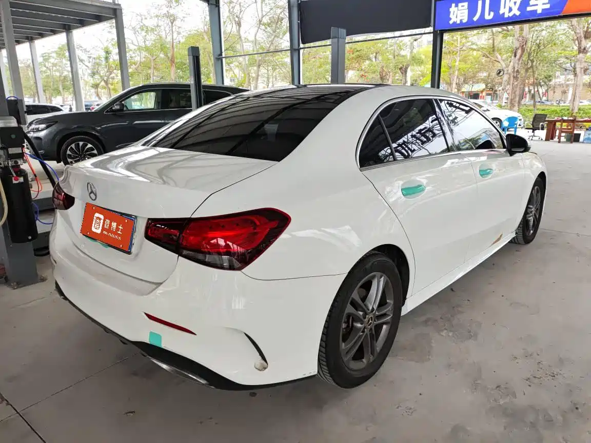 MERCEDES-BENZ A CLASS