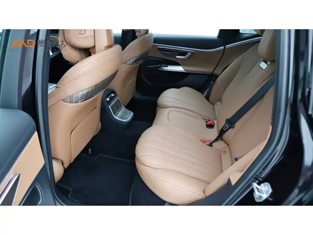 Mercedes-Benz E-Class New Energy 2024 E 350 e L Plug-in Hybrid Sedan фото 7