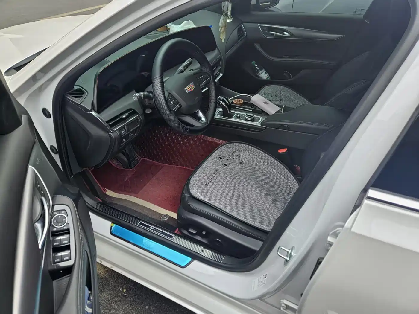 Cadillac CT5 2025 Model 28T Urban Sport Edition фото 8