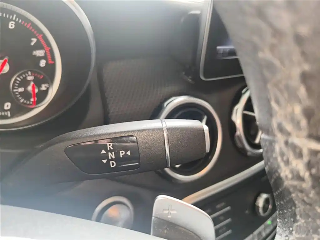 Mercedes-Benz GLA 2019 GLA 200 Fashion фото 14