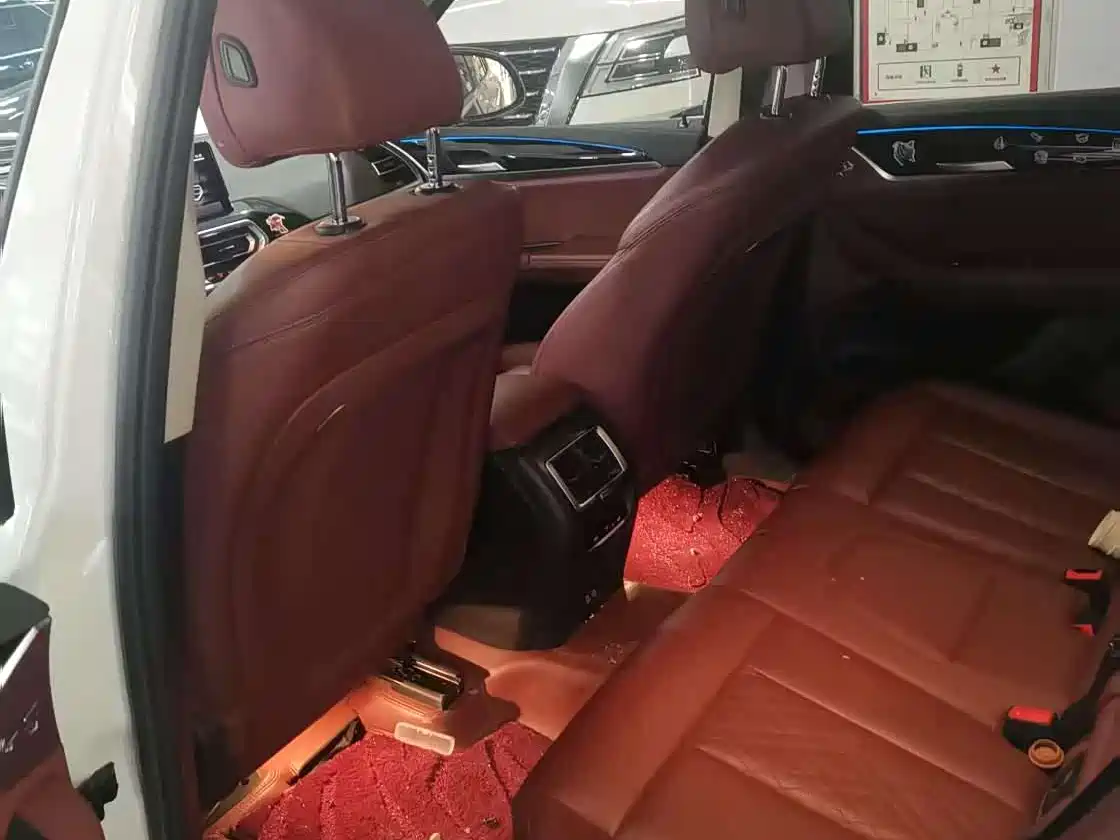 BMW iX3 2023 Leading Type фото 7