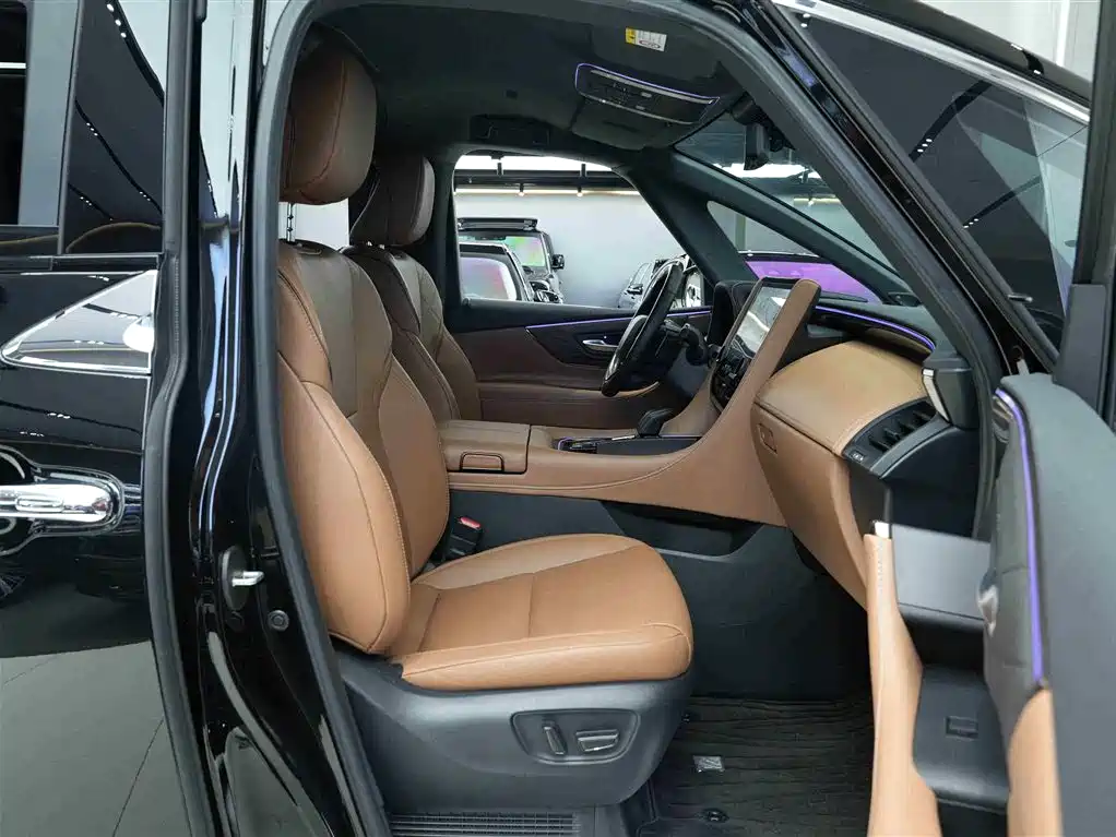 Toyota Alphard 2024 Hybrid 2.5L Ultimate Enjoyment Edition фото 12
