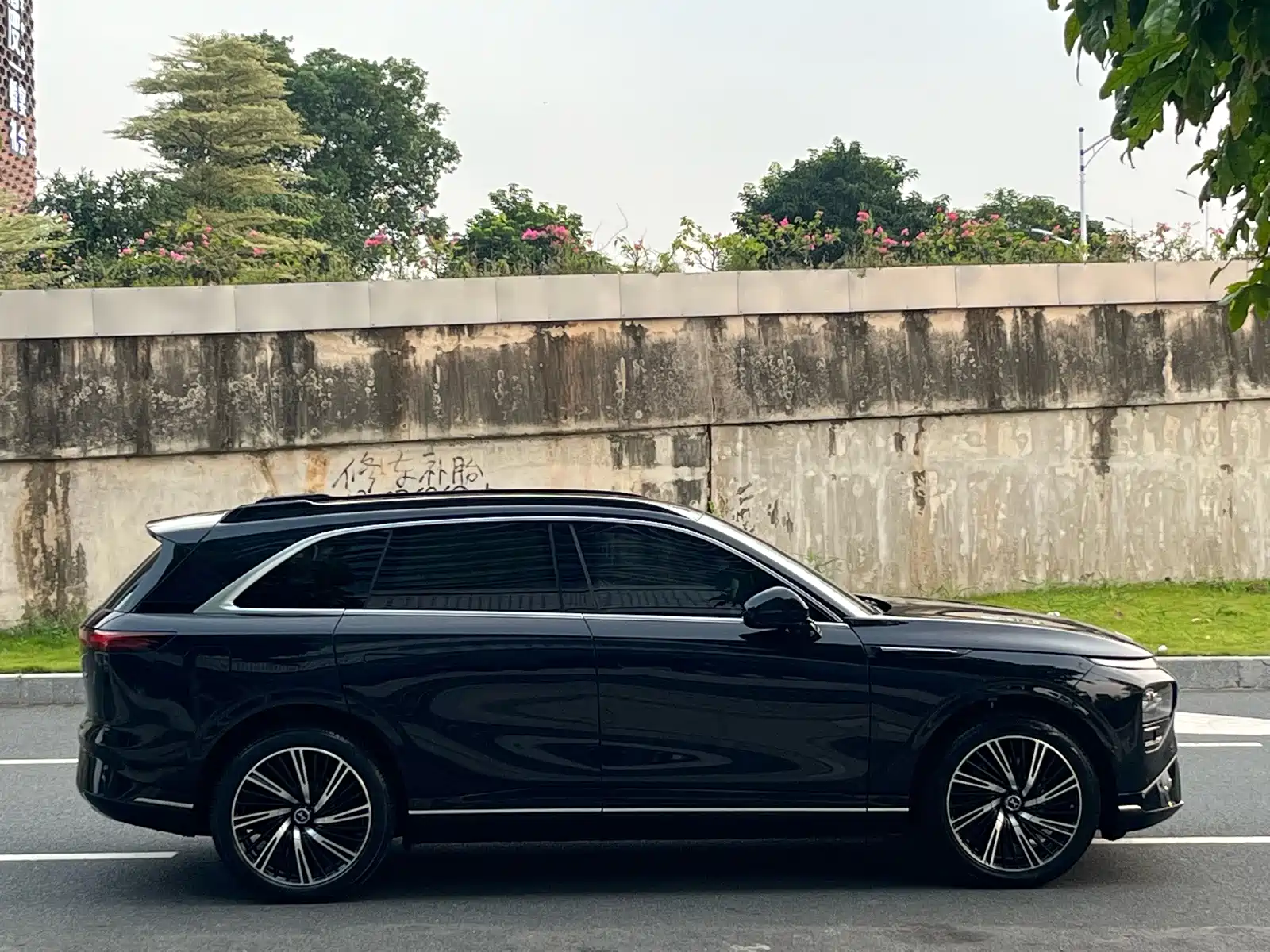 Фото 8 - XPeng G9