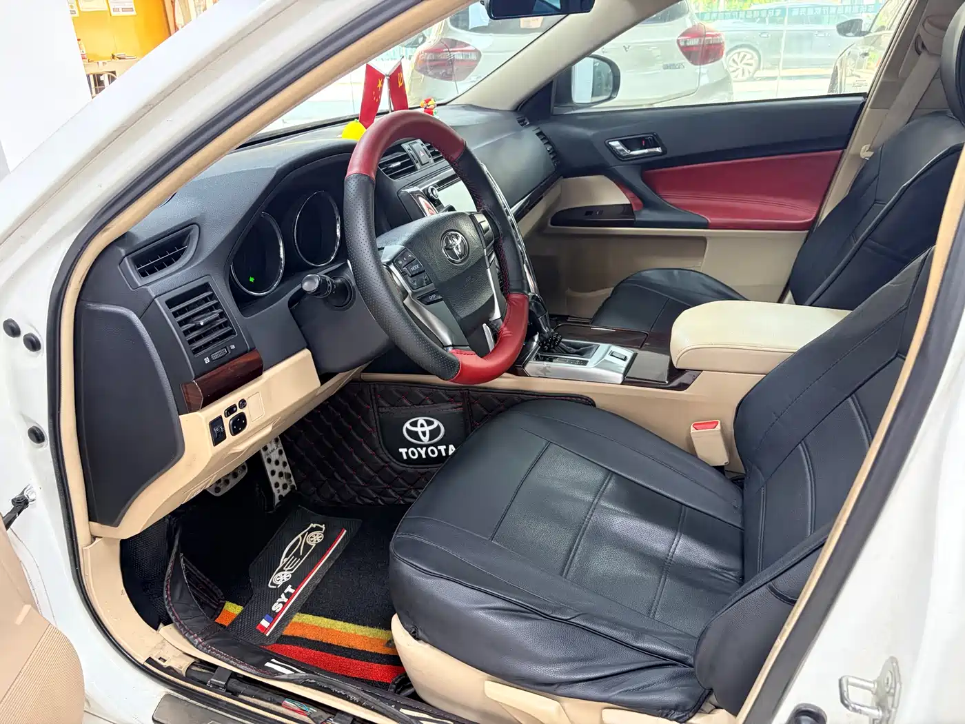 Toyota Reiz 2010 2.5S Style Elite Edition фото 4