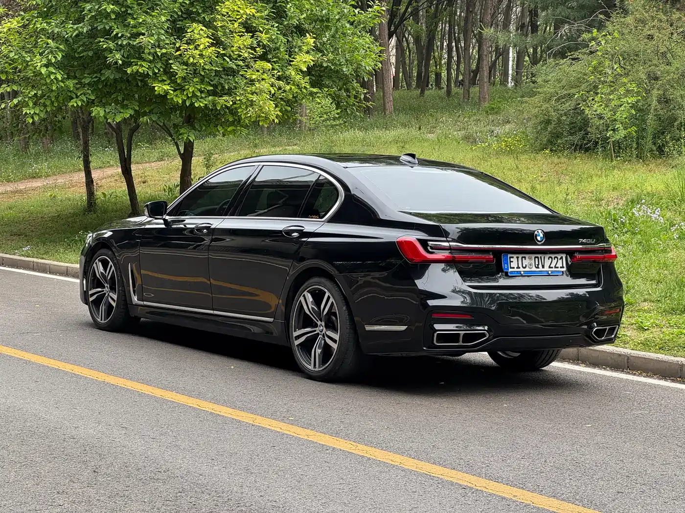 BMW 7 Series 2016 730Li Luxury фото 10