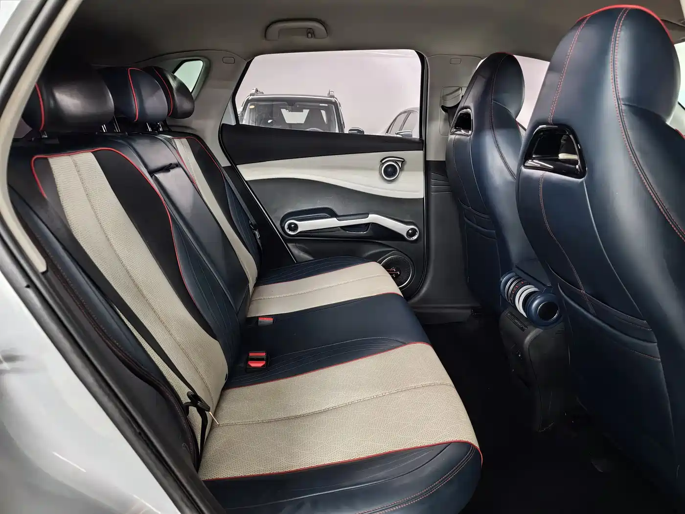 BYD Yuan PLUS 2022 510KM Premium фото 8