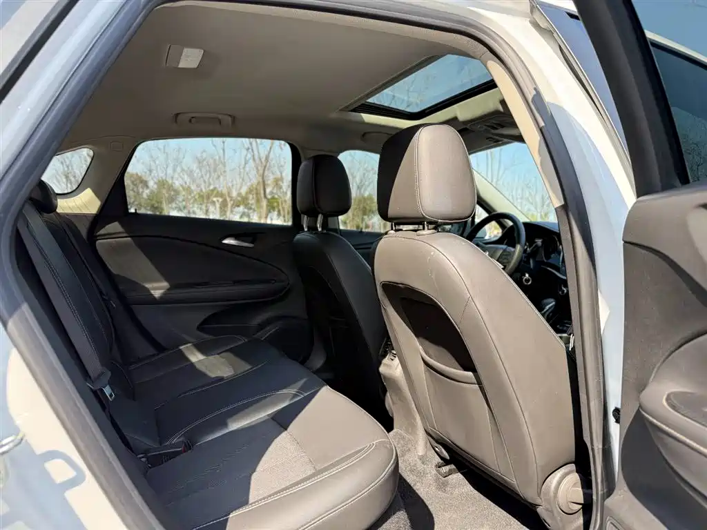Buick Verano 2020 20T CVT Leading фото 10