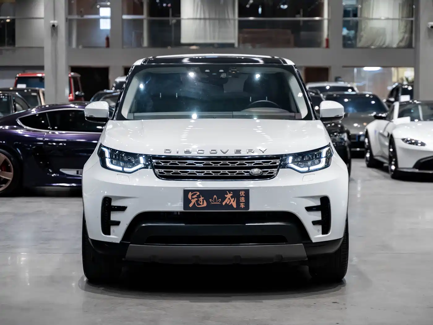 Land Rover Discovery 2020 3.0 SC V6 SE фото 2