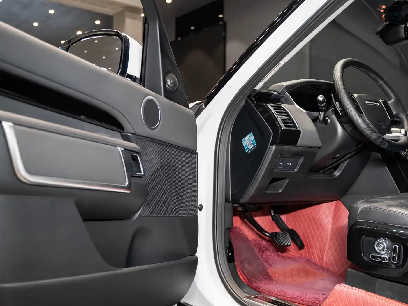 Land Rover Discovery 2020 3.0 SC V6 SE фото 14