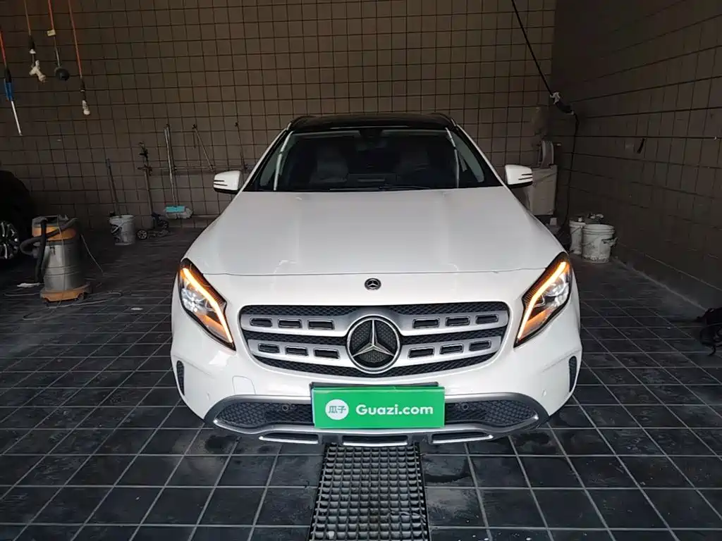 Mercedes-Benz GLA 2018 GLA 200 Fashion фото 3
