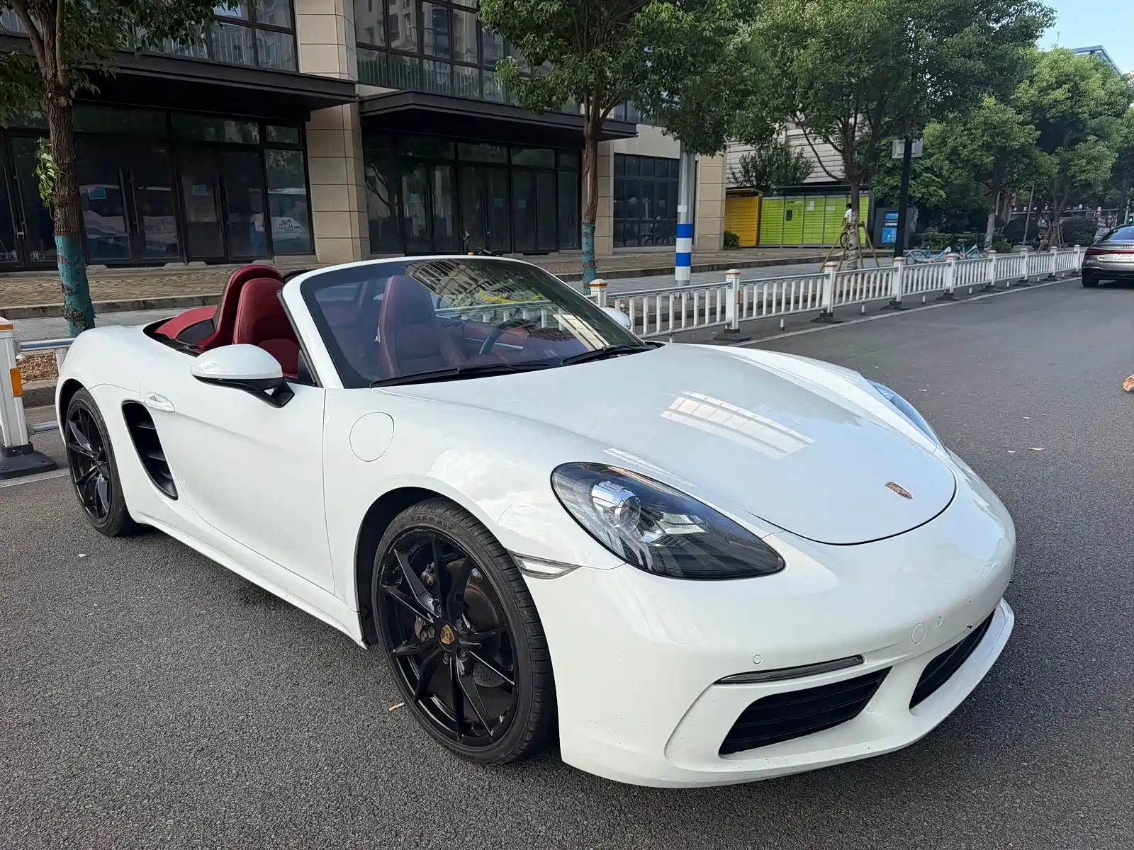 Фото 3 - Porsche 718