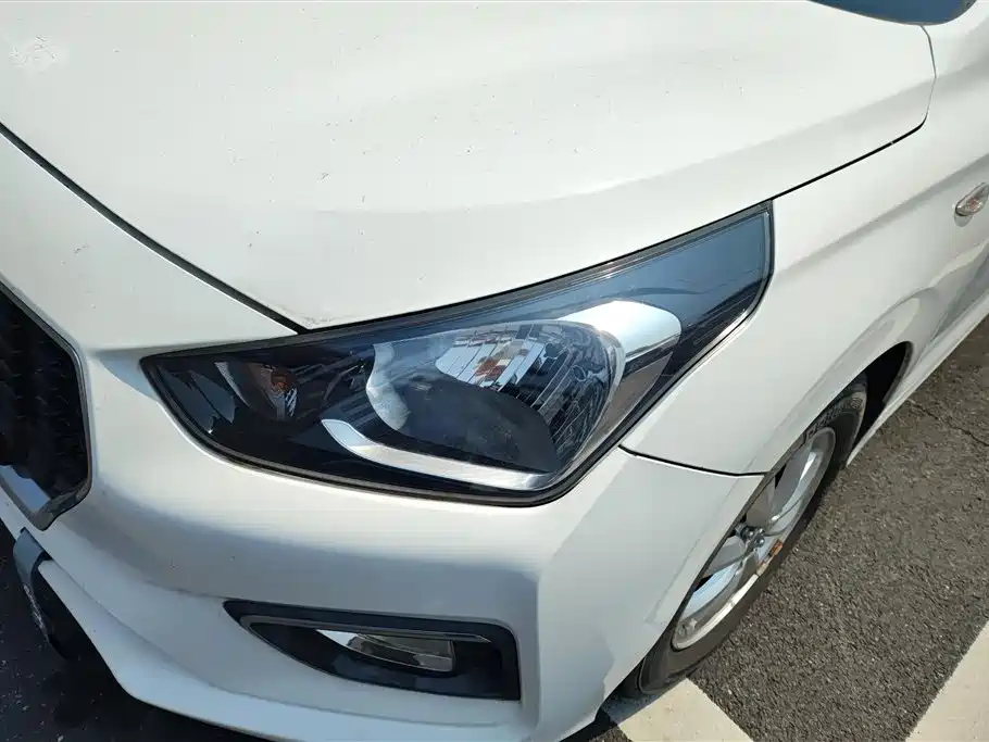 Hyundai Verna 2017 1.4L Manual Color Sunroof Edition (China V) фото 5
