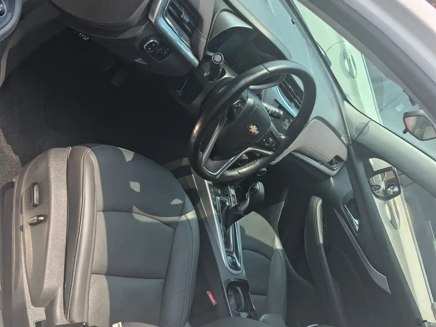 Chevrolet Malibu 2017 1.5T Automatic Luxury Edition фото 8