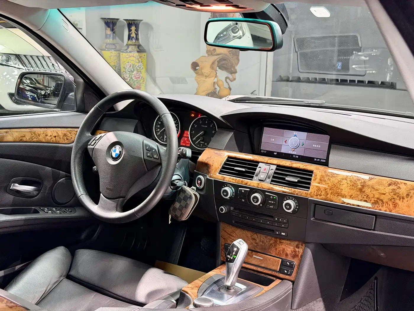 BMW 5 Series 2008 525Li Luxury фото 14