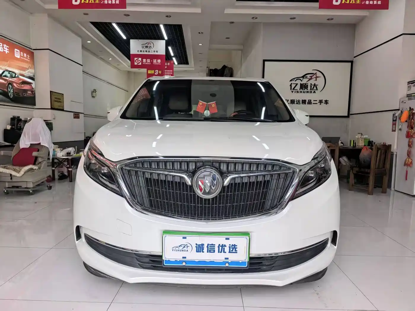 Buick GL8 2017 ES 28T Premium China V фото 3