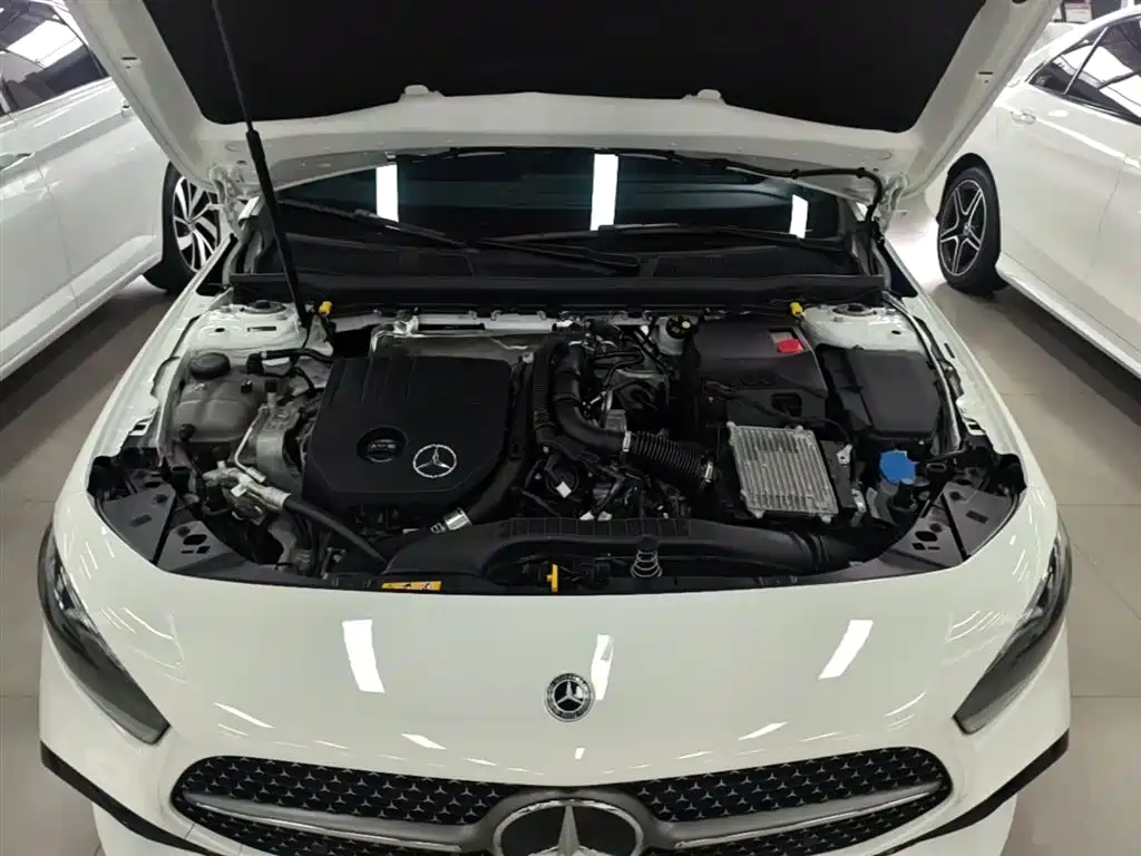 Mercedes-Benz A-Class 2025 A 200 L Fashion Edition фото 20