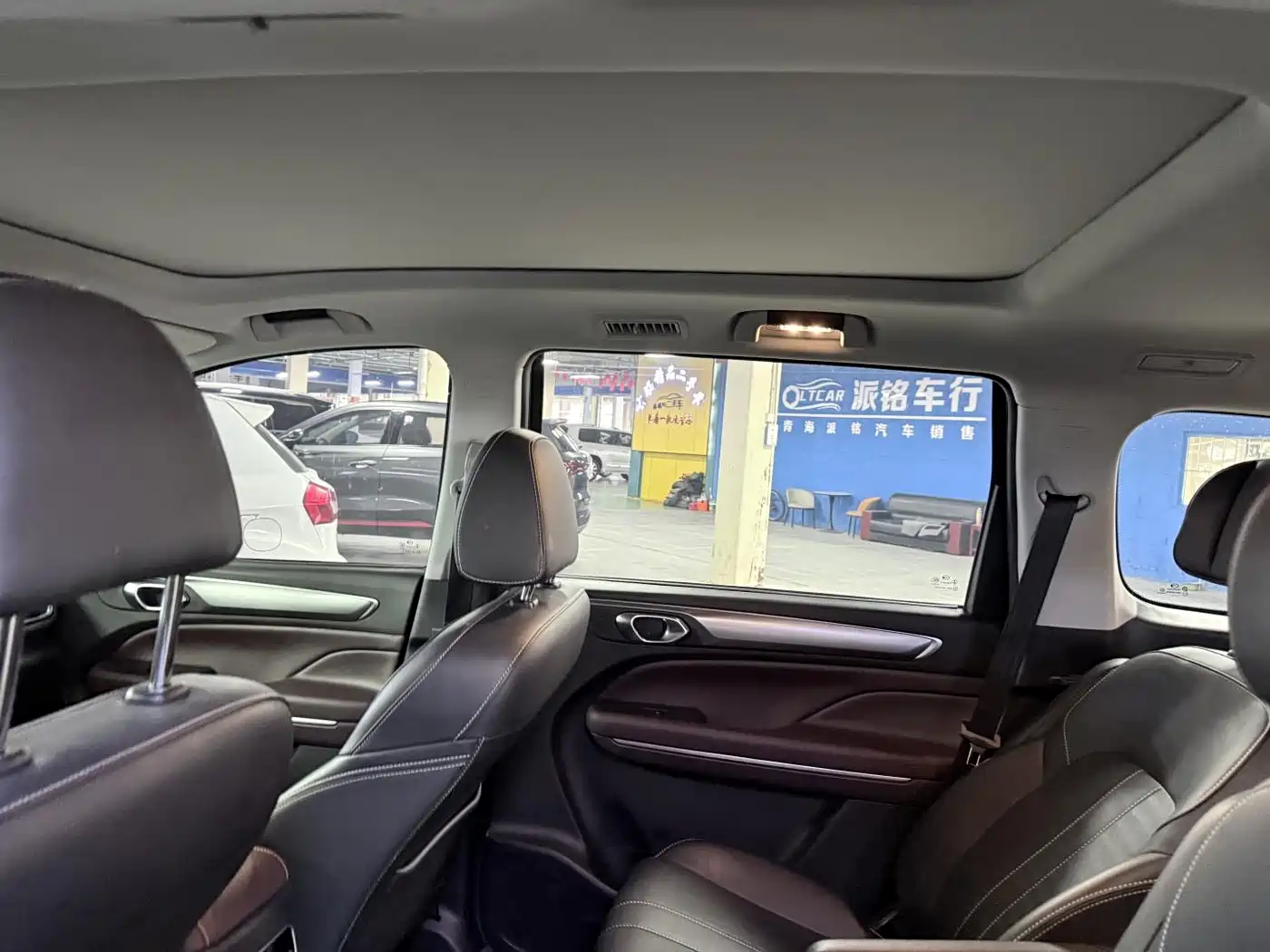 GAC Trumpchi Trumpchi M6 2021 270T DCT Elite Edition (7-Seater) фото 12
