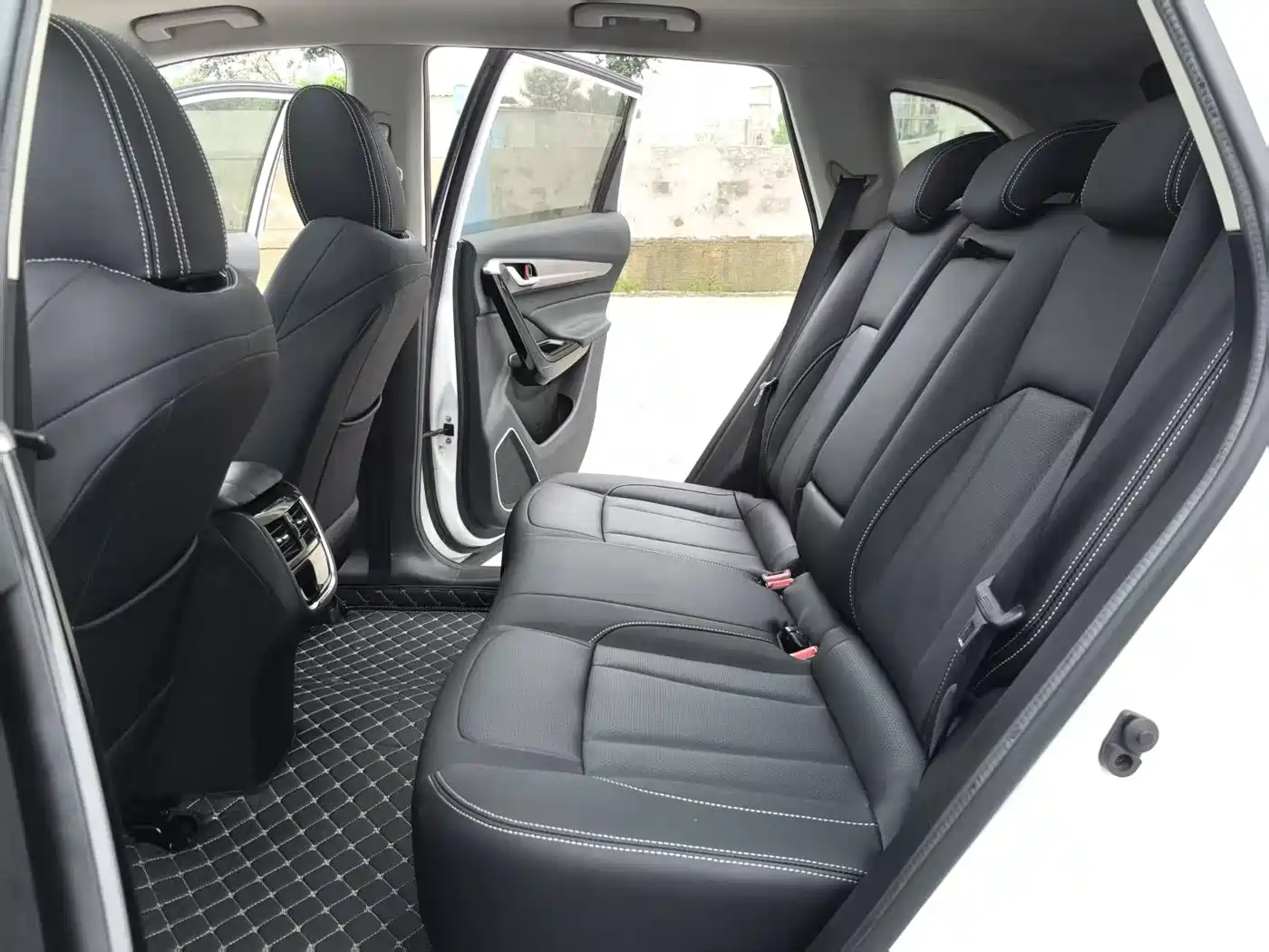 Dongfeng Aeolus Dongfeng Fengshen AX7 2020 2020 1.6T Auto AI Pioneer (China V)
